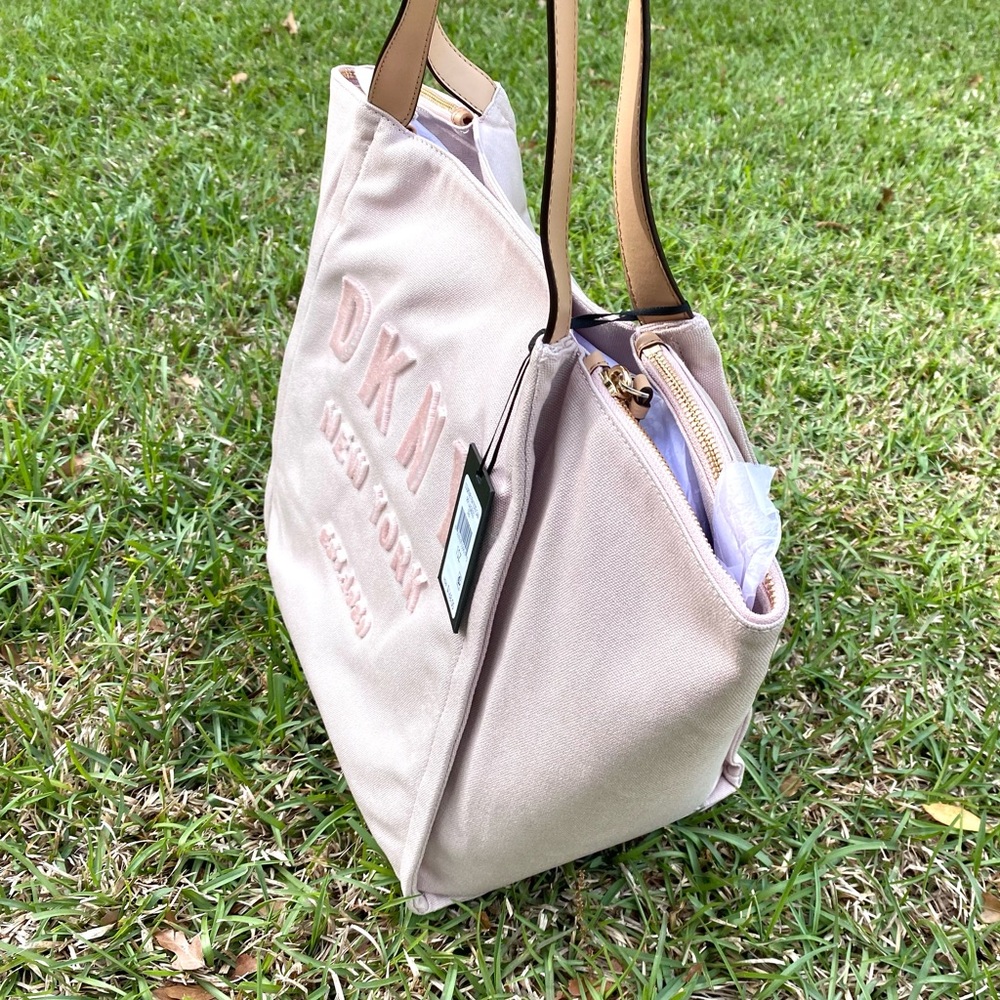 New DKNY Courtney EW East West Canvas Tote (Store Return) - Picture 6 of 15